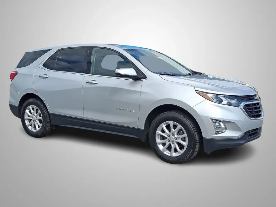 2018 Chevrolet Equinox LT photo 1