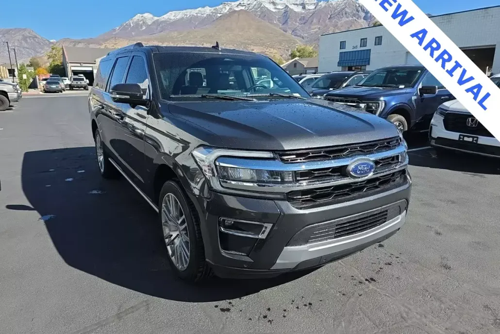 2024 Ford Expedition MAX Limited photo 1