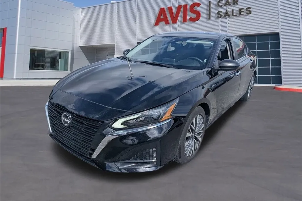 2024 Nissan Altima 2.5 SV photo 1