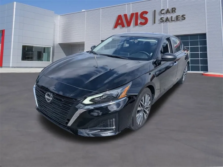2024 Nissan Altima 2.5 SV photo 1