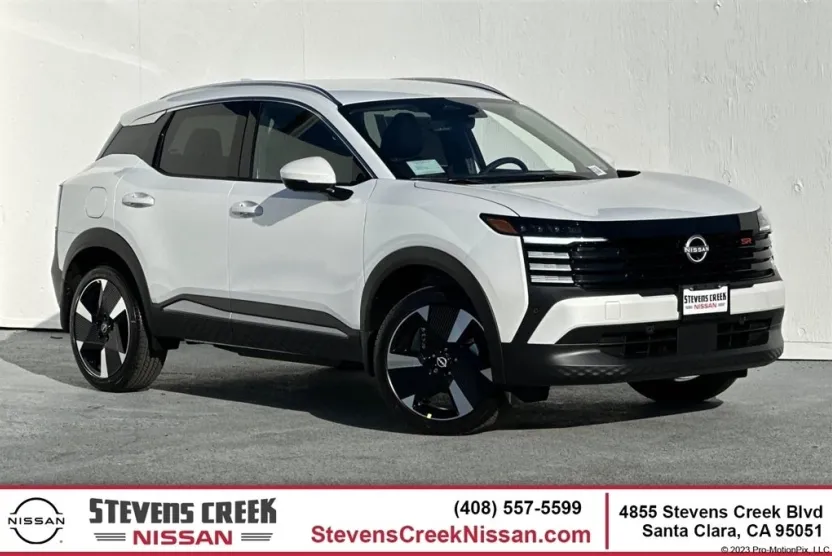 2025 Nissan Kicks SR photo 1