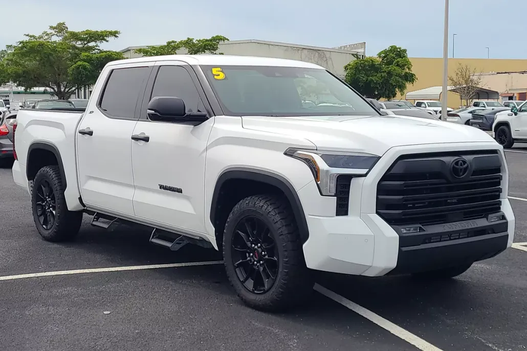 2025 Toyota Tundra SR5 photo 1