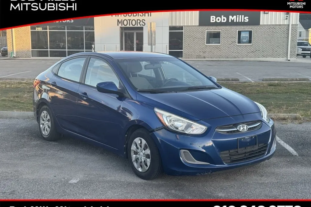 2016 Hyundai Accent SE photo 1