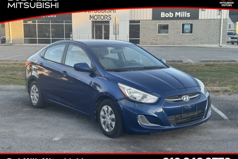 2016 Hyundai Accent SE photo 1