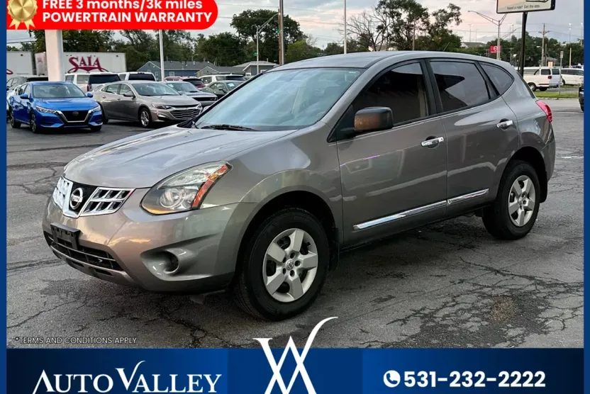 2015 Nissan Rogue Select photo 1