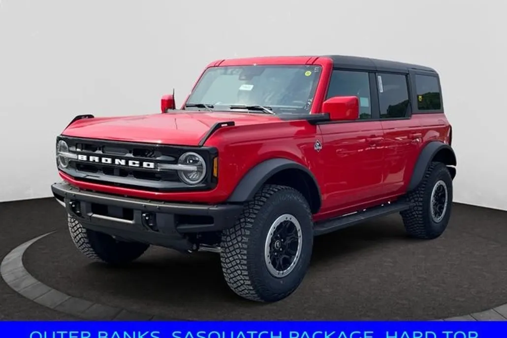2024 Ford Bronco Outer Banks photo 1