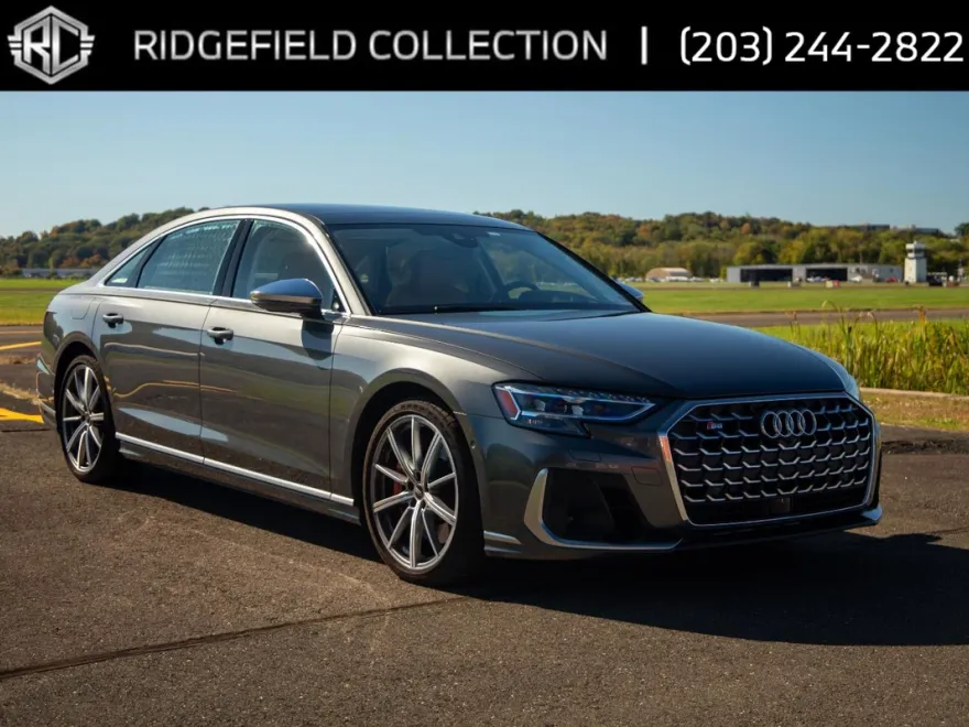 2023 Audi S8 Quattro photo 1