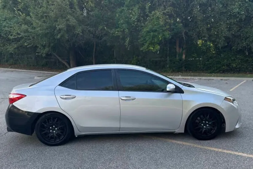 2015 Toyota Corolla S photo 1