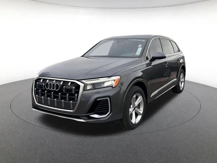 2025 Audi Q7 55 Premium photo 1