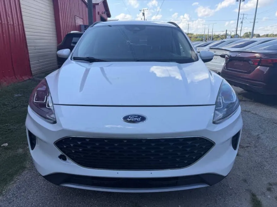 2020 Ford Escape SE photo 1