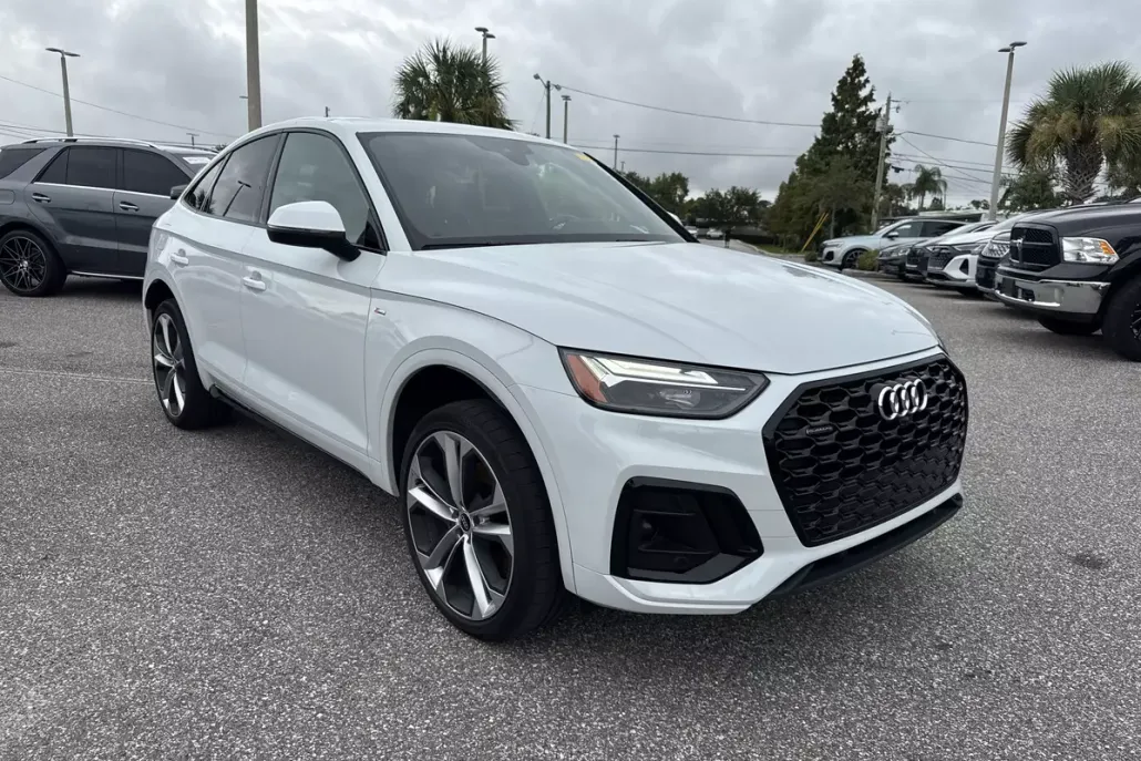 2022 Audi Q5 Sportback S line Premium Plus 45 TFSI photo 1