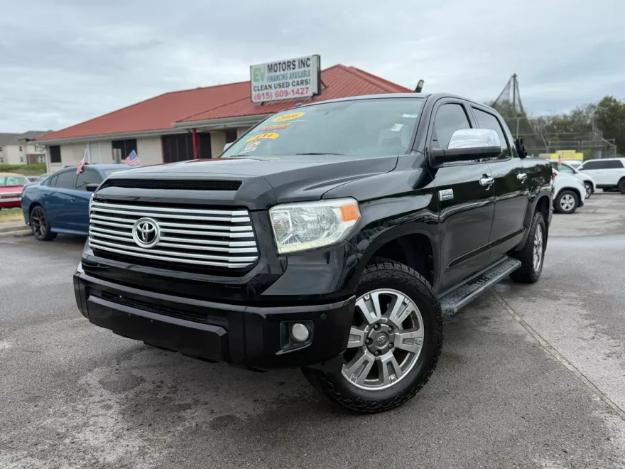 2016 Toyota Tundra Platinum CrewMax photo 1