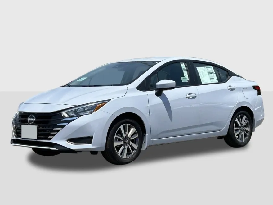 2025 Nissan Versa 1.6 SV photo 1