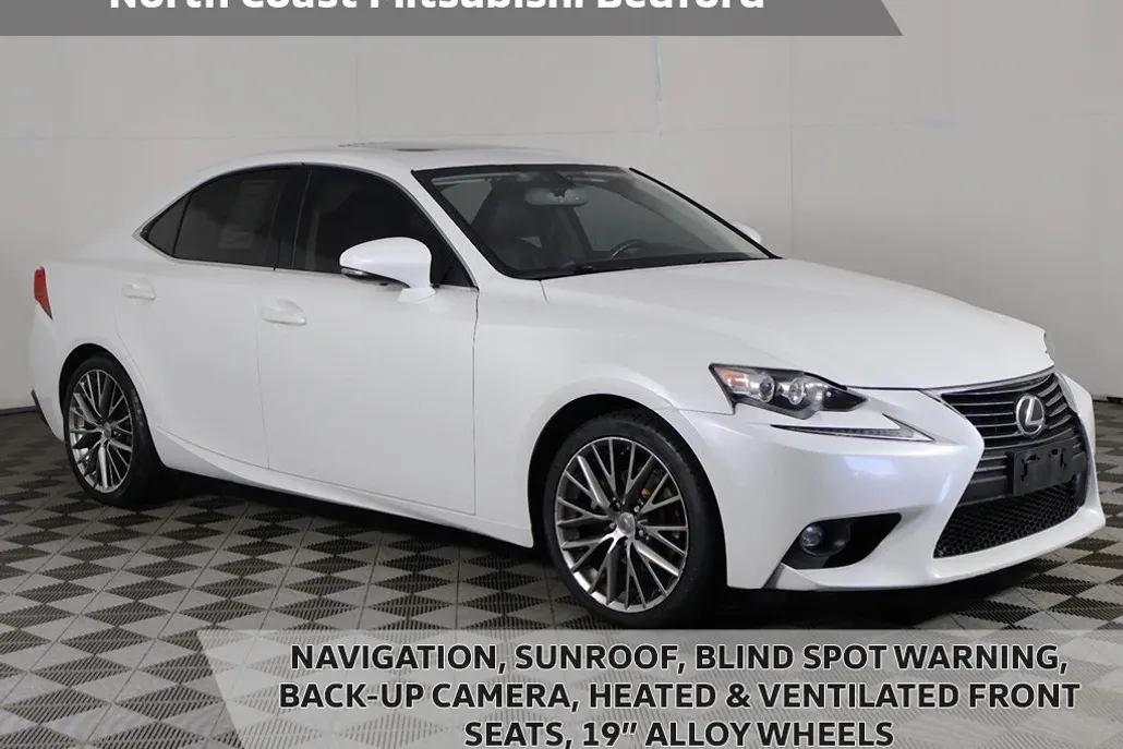 2015 Lexus IS 250 photo 1