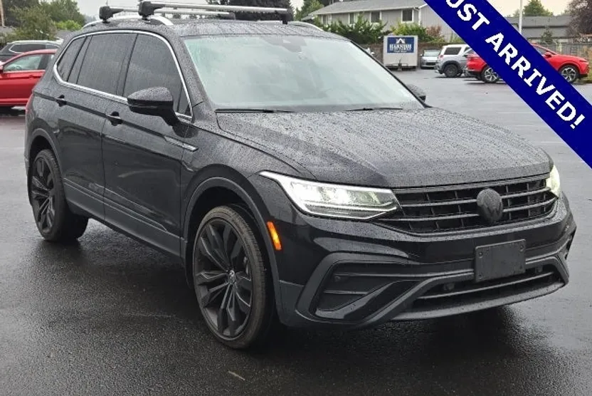 2022 Volkswagen Tiguan SE photo 1