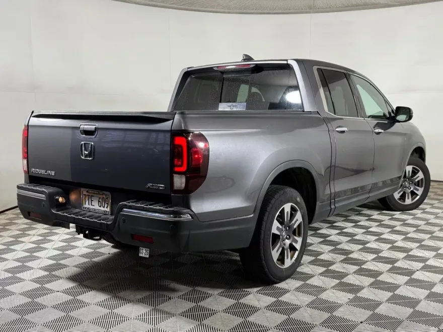 2019 Honda Ridgeline RTL-E photo 1