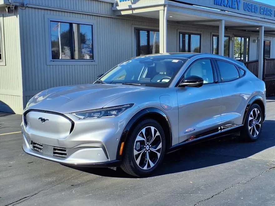 2021 Ford Mustang Mach-E Premium photo 1
