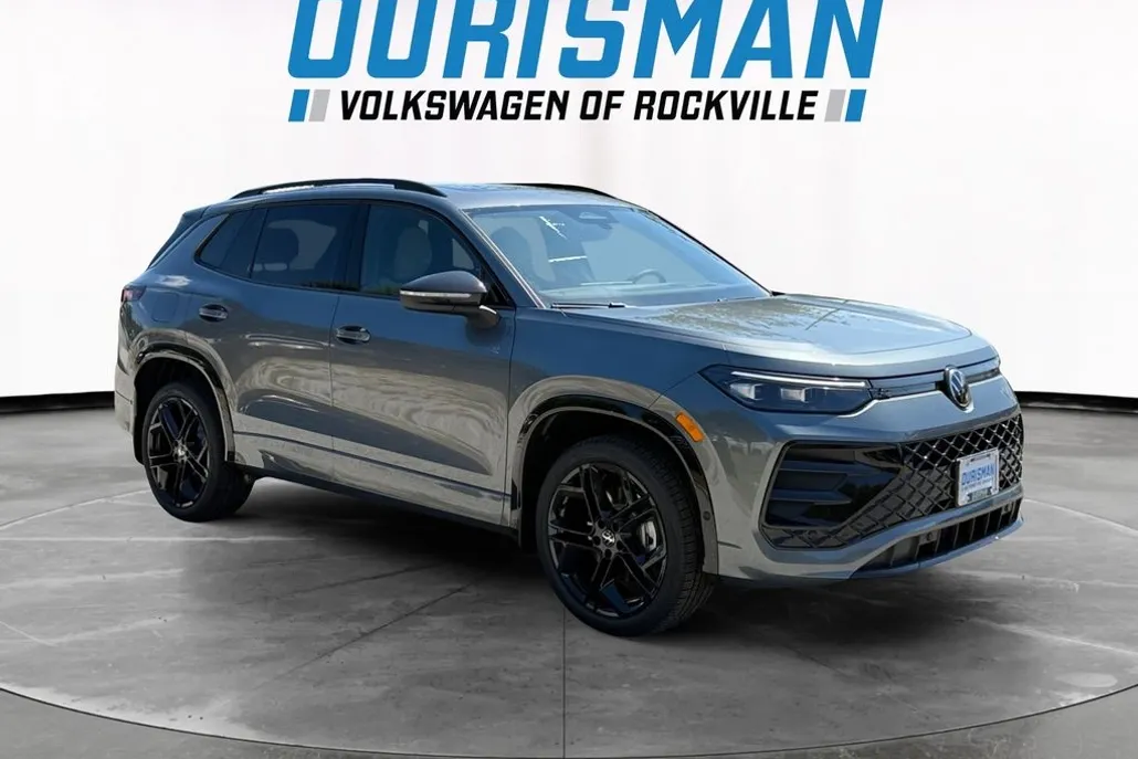 2025 Volkswagen Tiguan SE R-Line Black photo 1