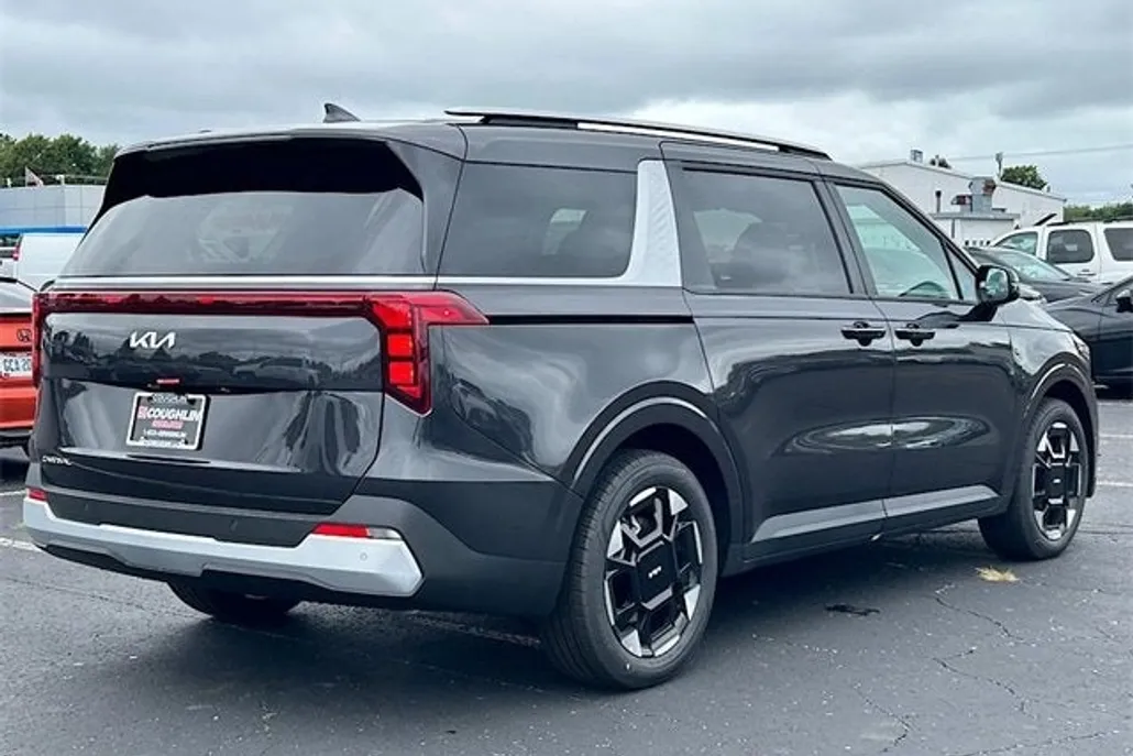 2026 Kia Carnival EX photo 1