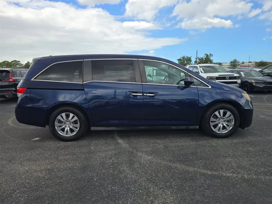 2015 Honda Odyssey EX-L photo 1
