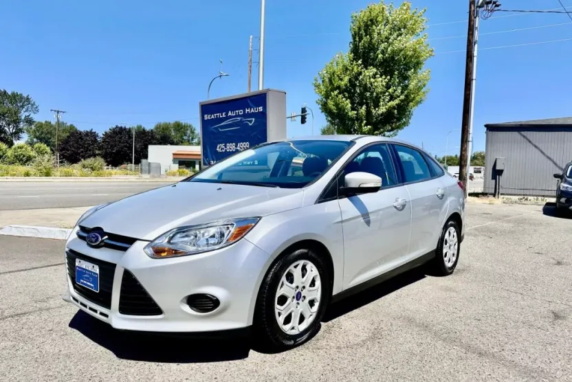 2013 Ford Focus SE photo 1