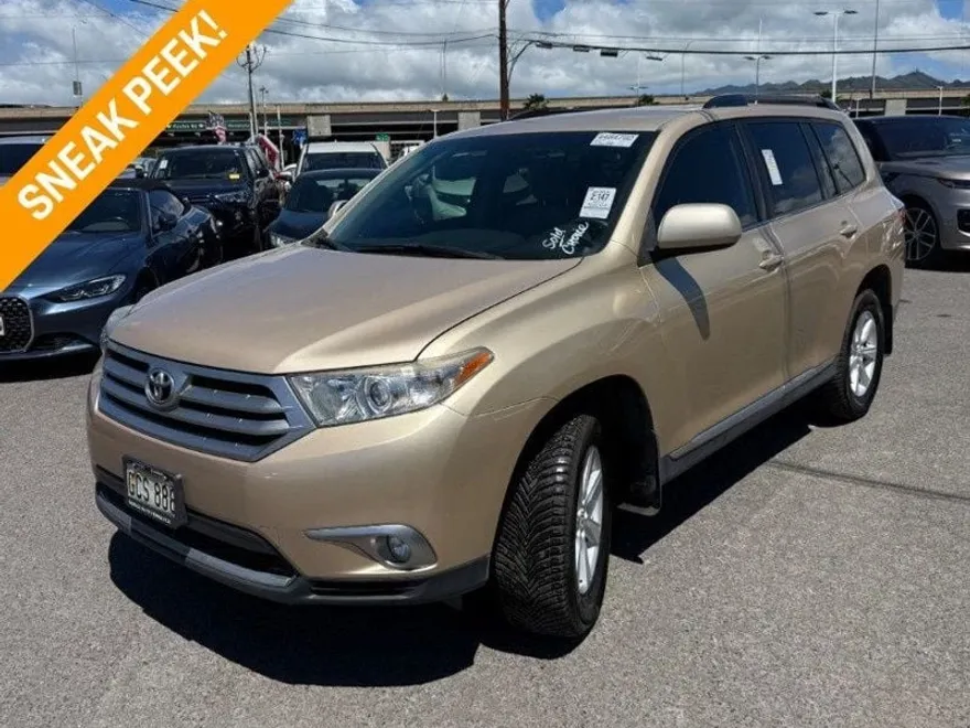 2012 Toyota Highlander Base photo 1