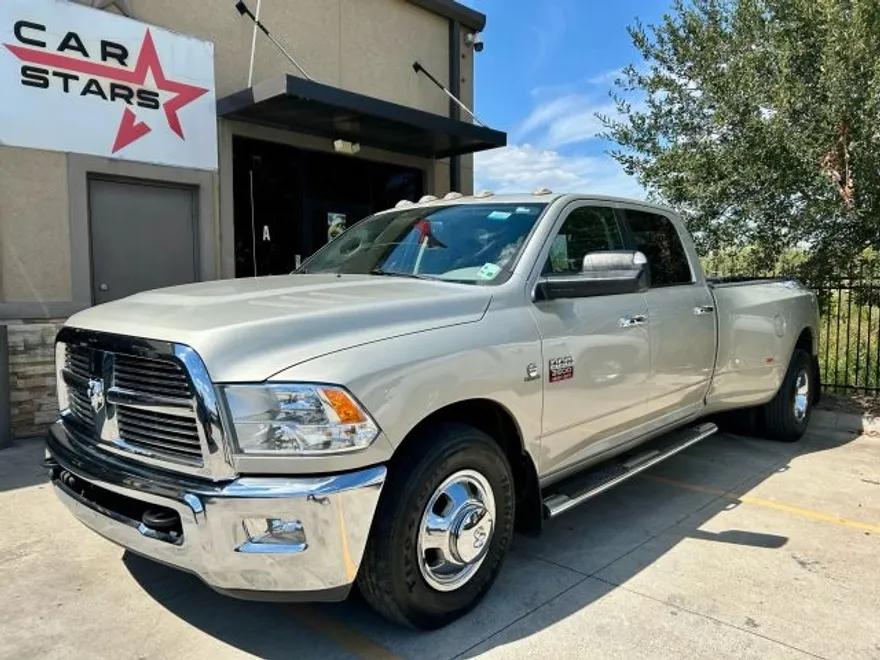 2010 Dodge Ram 3500 SLT photo 1