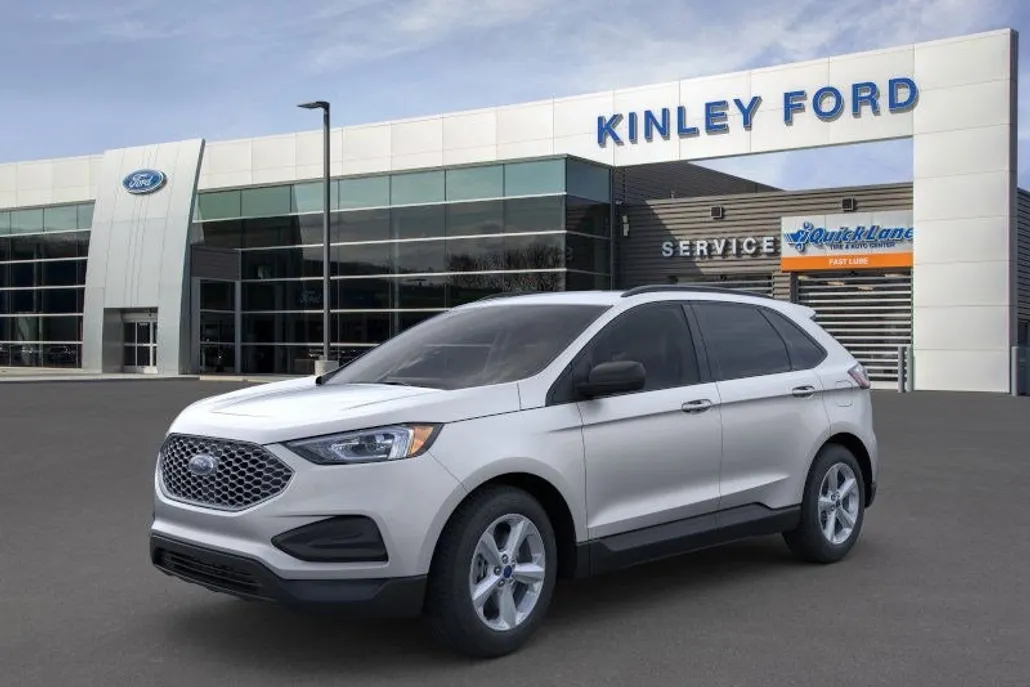 2024 Ford Edge SE photo 1