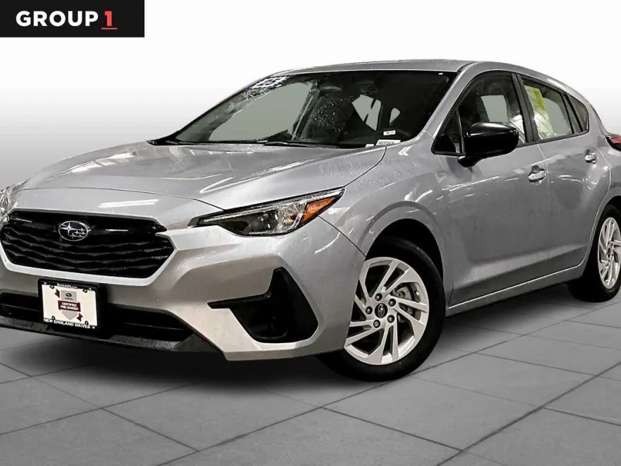 2025 Subaru Impreza Base photo 1
