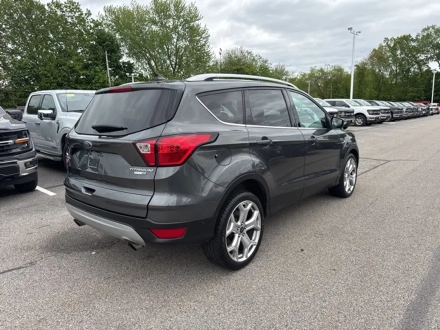 2019 Ford Escape Titanium photo 1