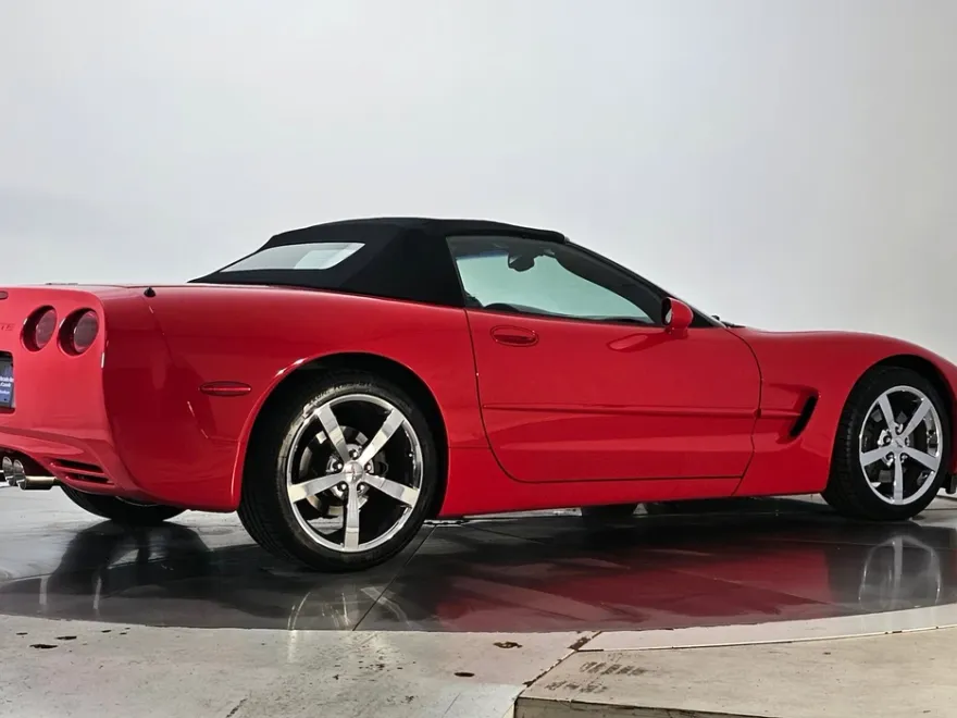2003 Chevrolet Corvette Base Convertible photo 1