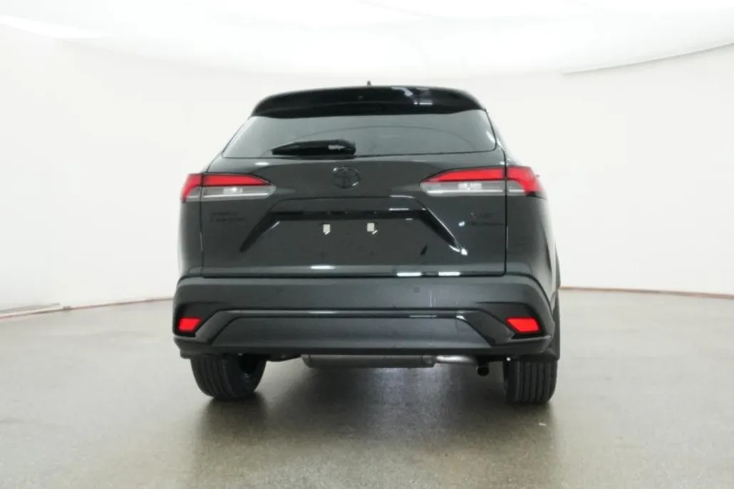 2026 Toyota Corolla Cross XLE XSE photo 1