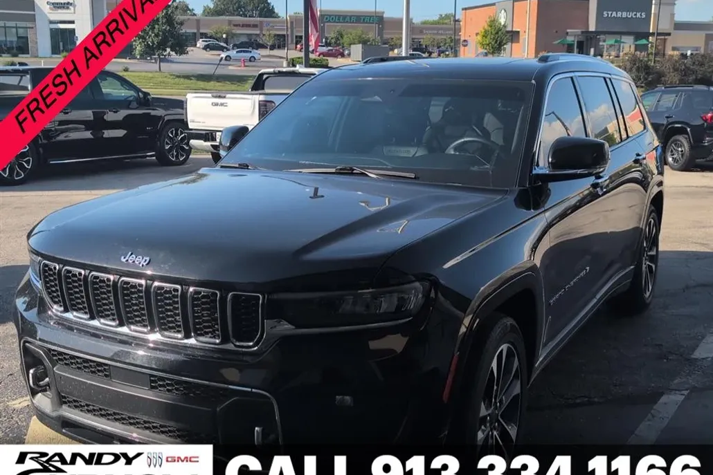 2022 Jeep Grand Cherokee Overland photo 1