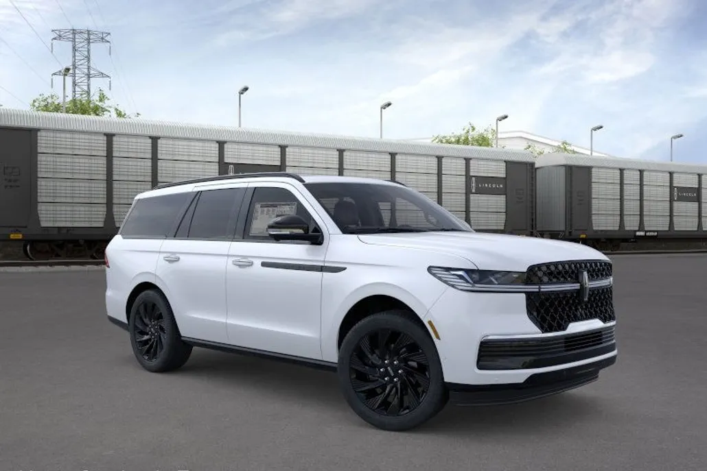 2025 Lincoln Navigator Reserve photo 1