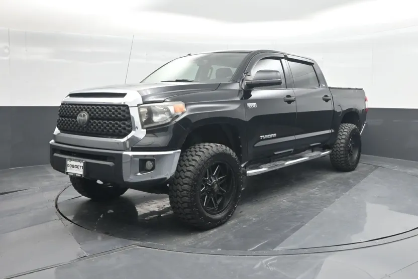 2018 Toyota Tundra SR5 photo 1