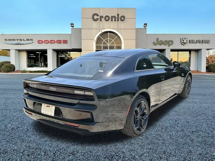 2025 Dodge Charger R/T photo 3