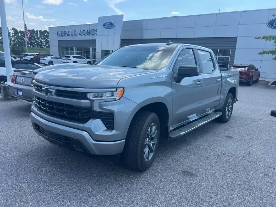 2025 Chevrolet Silverado 1500 RST photo 1
