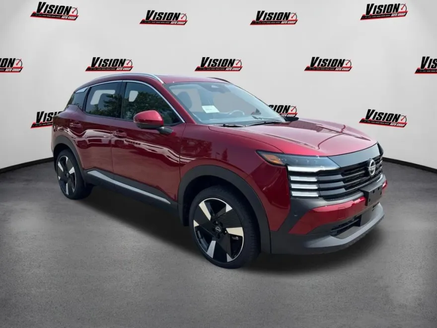 2025 Nissan Kicks SR photo 1