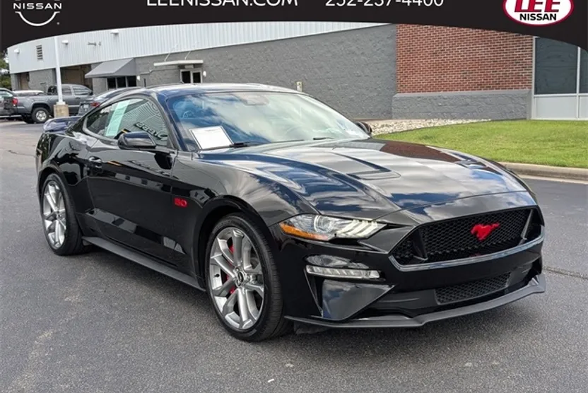 2021 Ford Mustang GT Premium photo 1