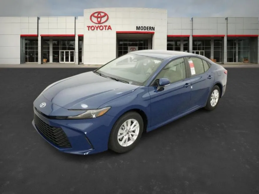 2025 Toyota Camry LE photo 1