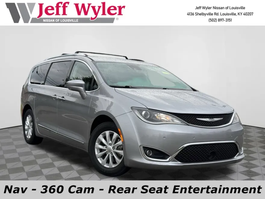 2018 Chrysler Pacifica Touring Plus photo 1
