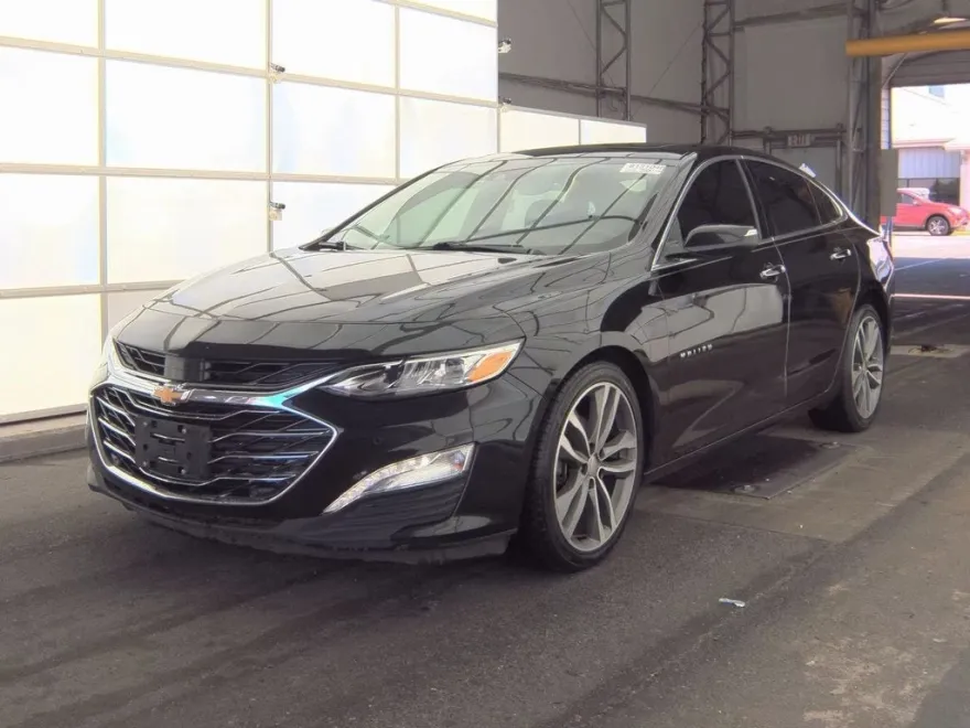 2020 Chevrolet Malibu Premier photo 1
