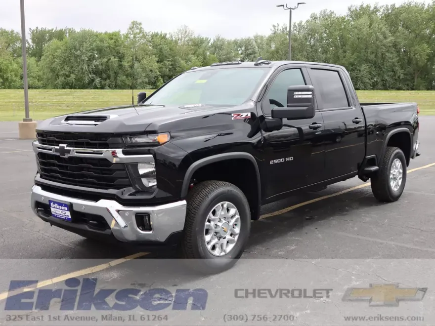 2025 Chevrolet Silverado 2500HD LT photo 1