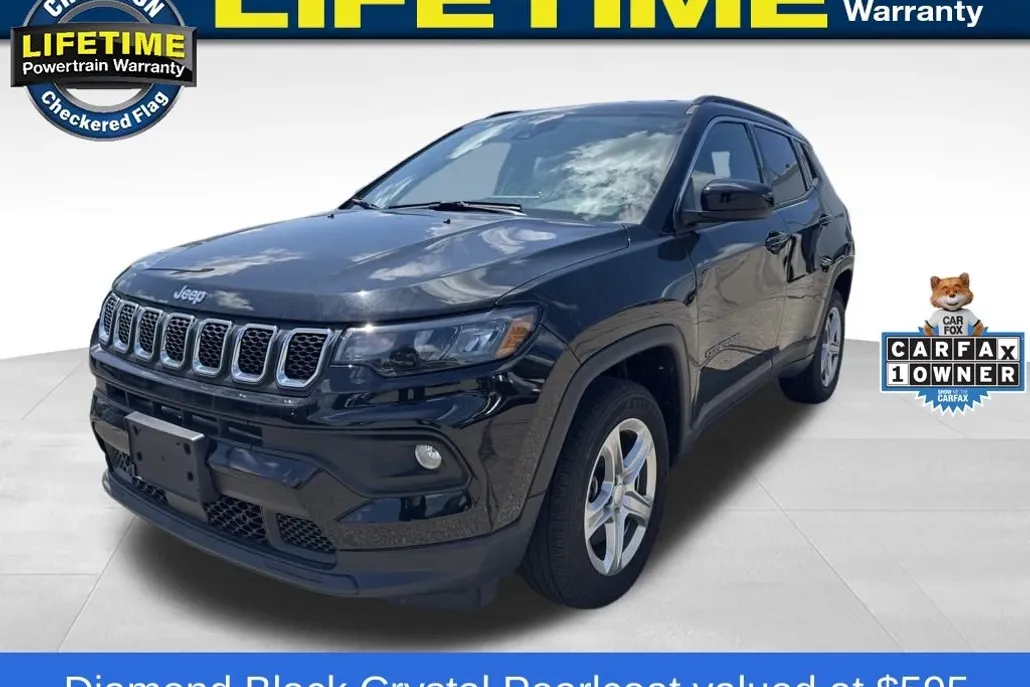 2024 Jeep Compass Latitude photo 1