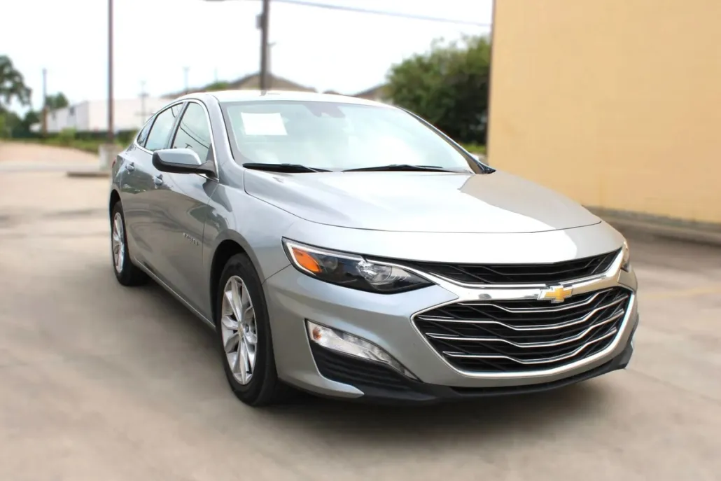 2024 Chevrolet Malibu 1LT photo 1