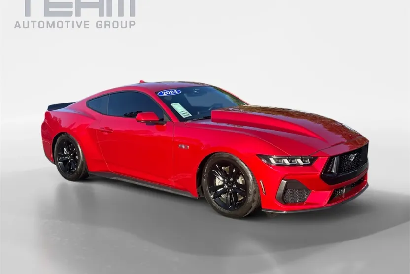 2024 Ford Mustang GT photo 1