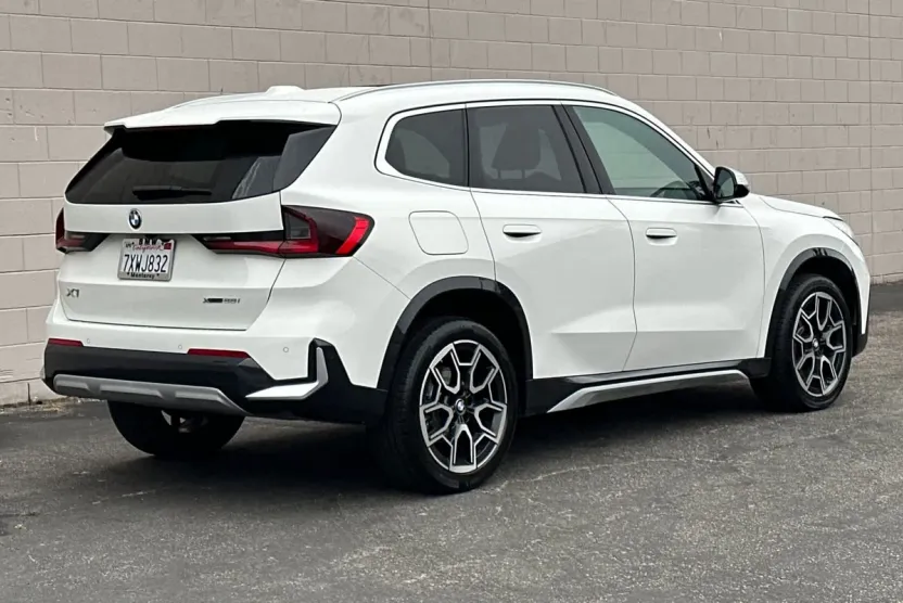2023 Bmw X1 XDrive28i photo 1