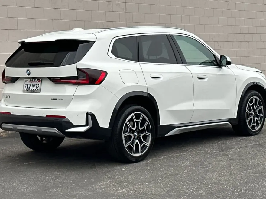 2023 Bmw X1 XDrive28i photo 1