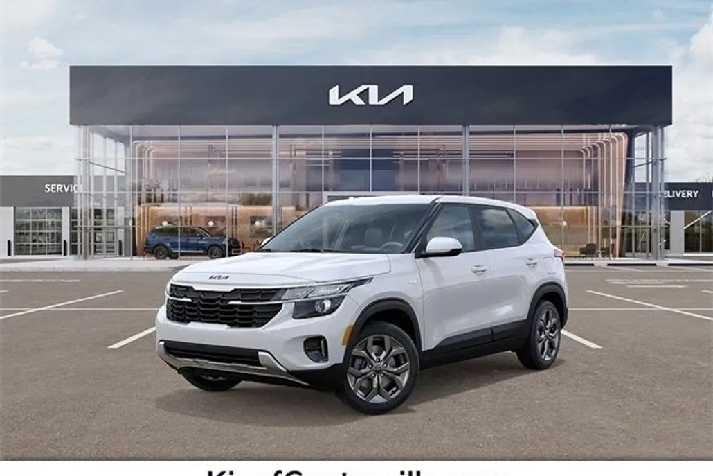 2025 Kia Seltos LX photo 1