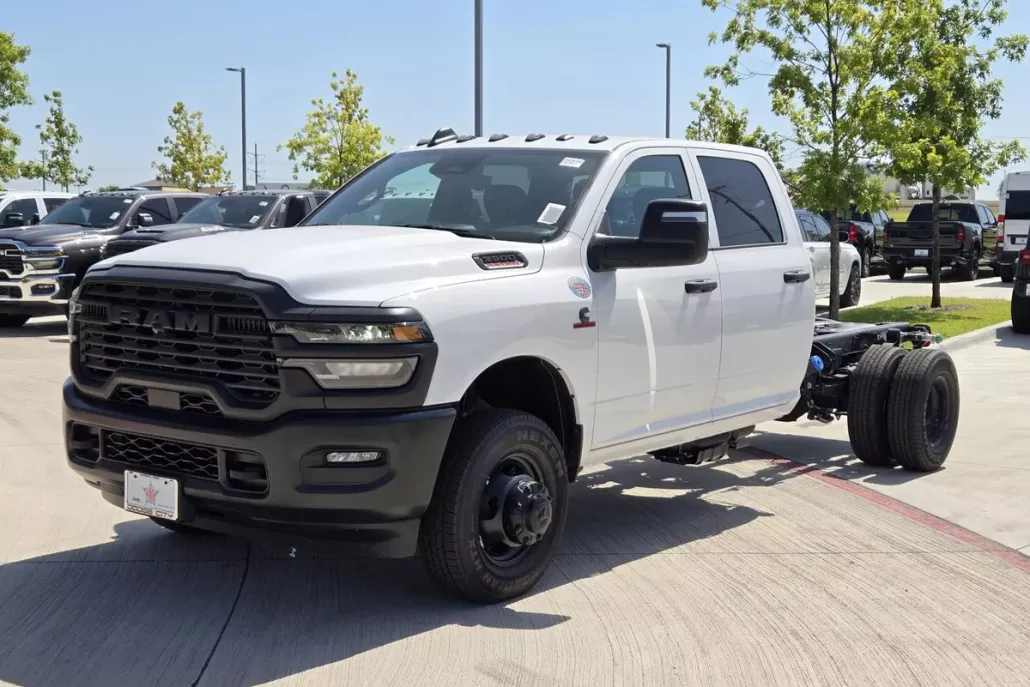 2025 Ram 3500 Tradesman photo 1